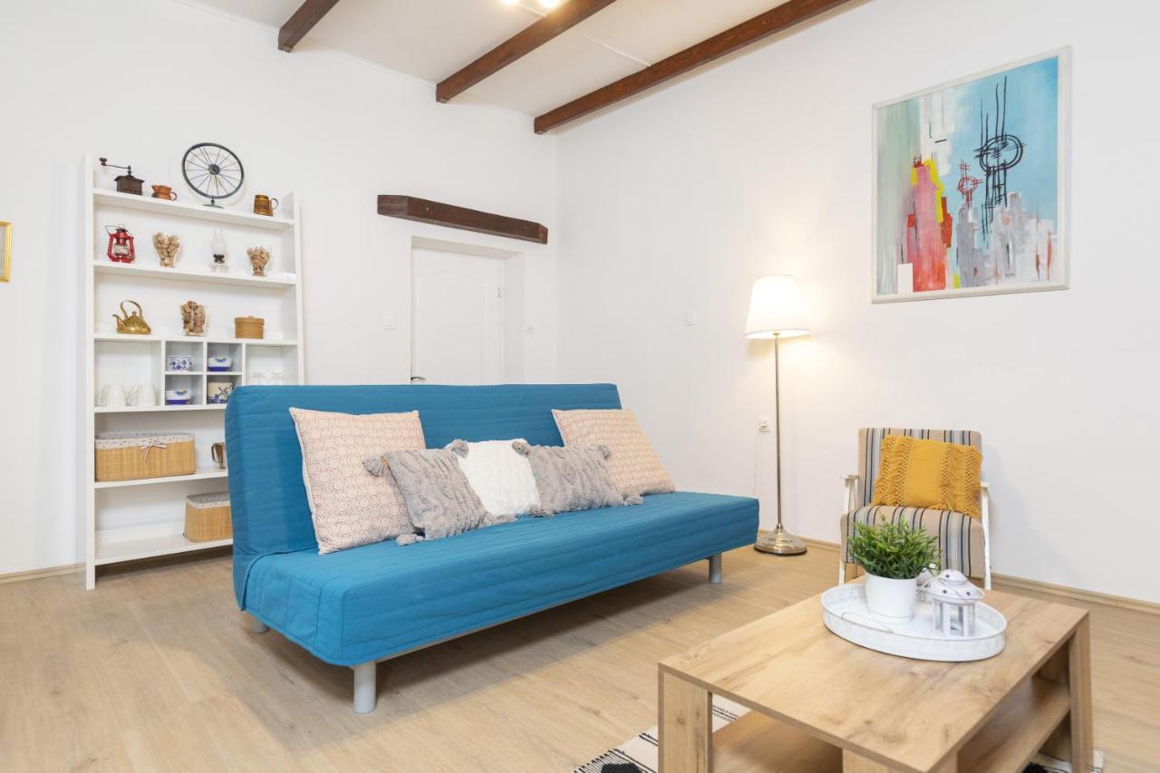 Apartments Mario 2 พูลา ภายนอก รูปภาพ