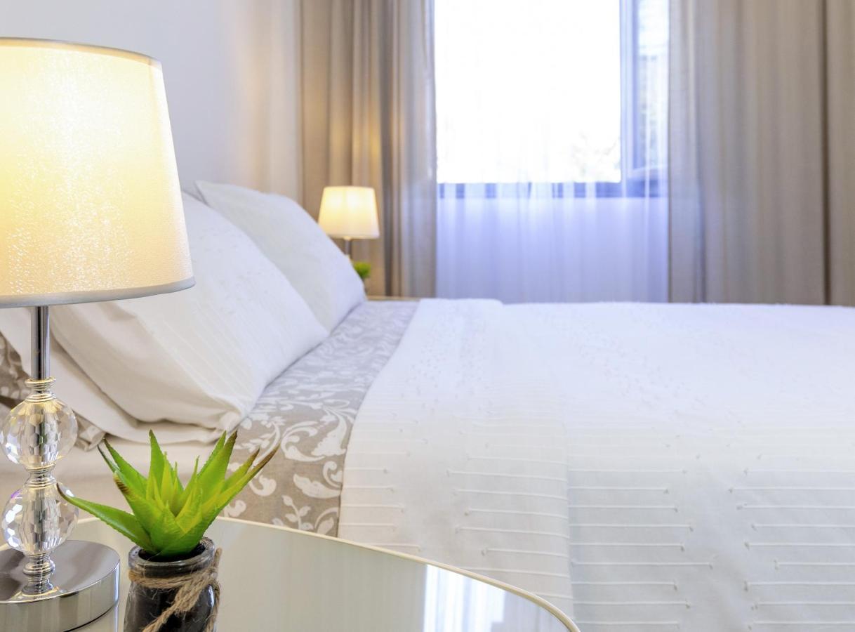 Apartments Mario 2 พูลา ภายนอก รูปภาพ