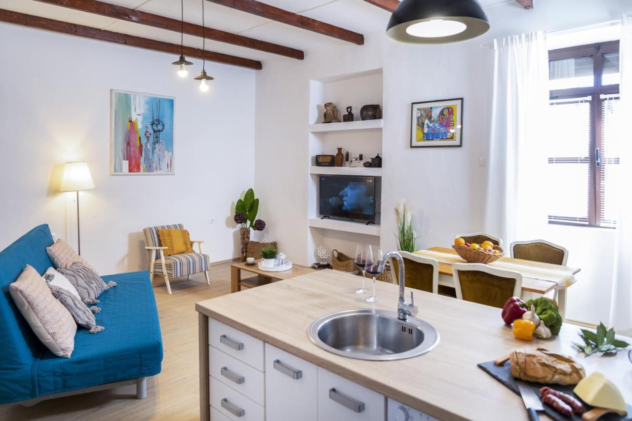 Apartments Mario 2 พูลา ภายนอก รูปภาพ