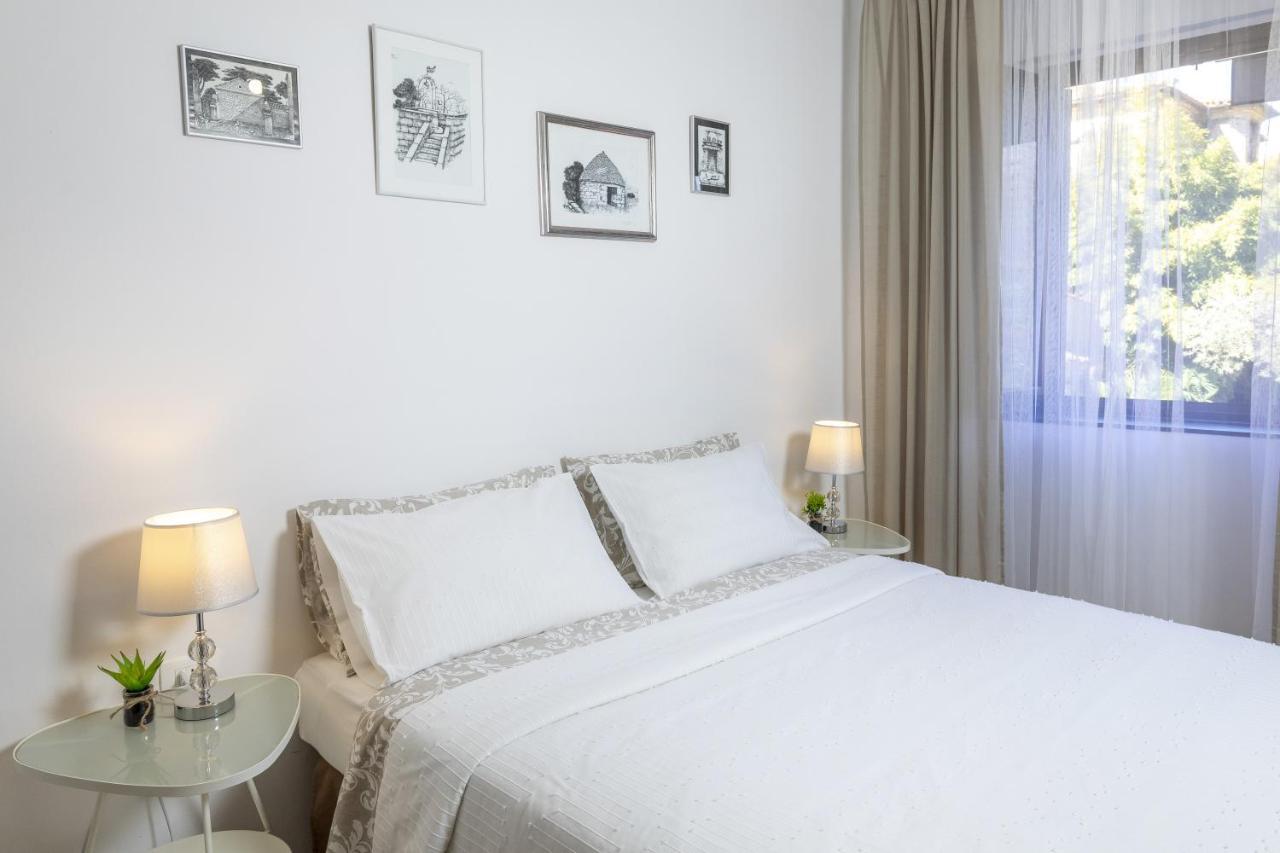 Apartments Mario 2 พูลา ภายนอก รูปภาพ